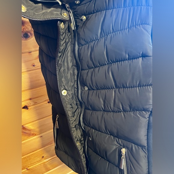 YMI Army green vest Size S - Picture 14 of 14